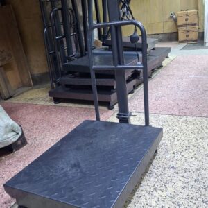 A12 300KG BIG BASE SCALE