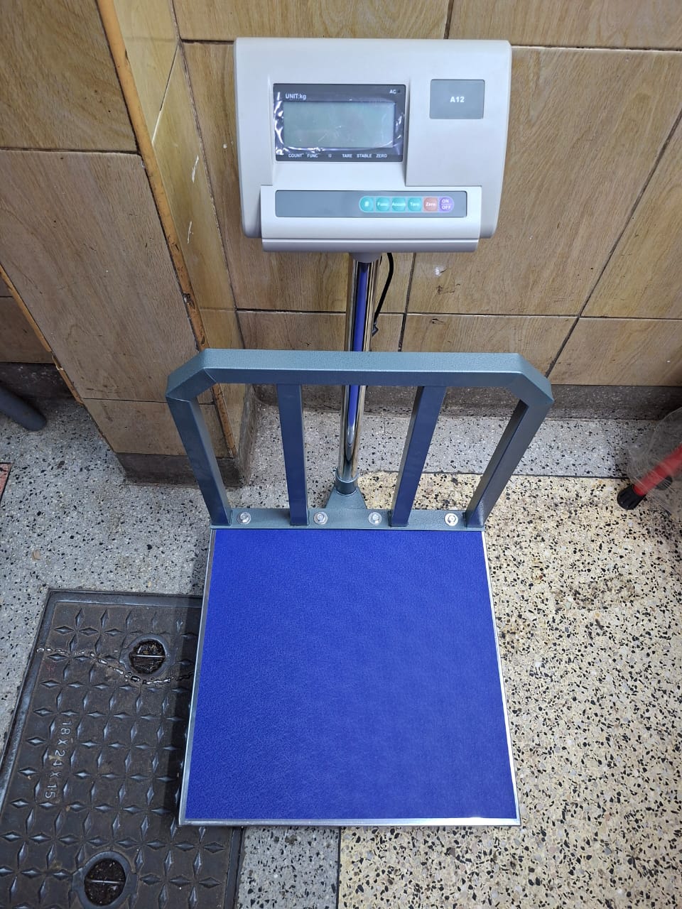 Heavy Duty Digital scale 60cm by 60cm A12 Scale 500kg